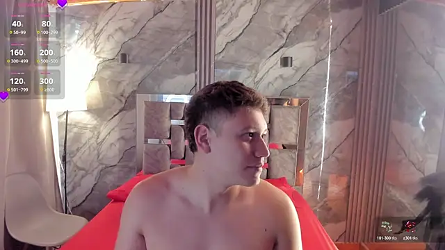 Snapshot of Manson_and_Zoe chatting on April 2026 11:24:01 AM Manson and Zoe online show from April 2026 11:24:01 AM