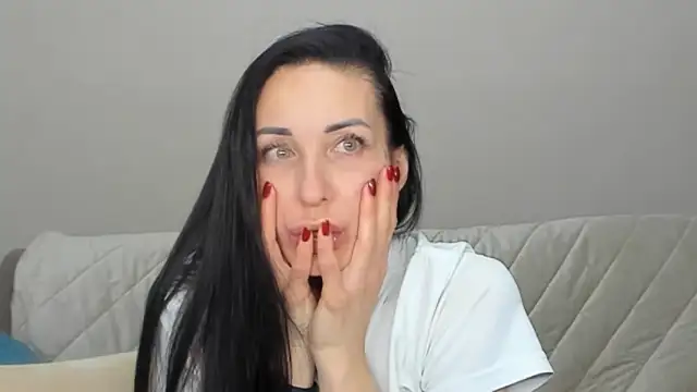 Poorlamb911 online show from February 2026 08:19:02 PM