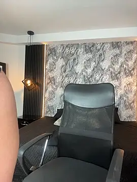 Snapshot of Dahlia-Rose chatting on February 2026 07:35:02 PM Dahlia-Rose online show from February 2026 07:35:02 PM