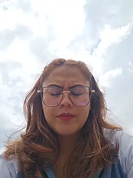 Mari-98 online show from April 2026 05:18:01 PM