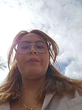 Mari-98 online show from April 2026 07:04:01 PM