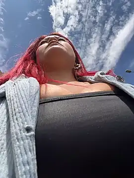 Lia-Moon77 online show from February 2026 06:04:02 PM