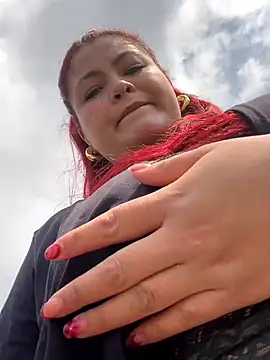 Lia-Moon77 online show from February 2026 07:25:01 PM