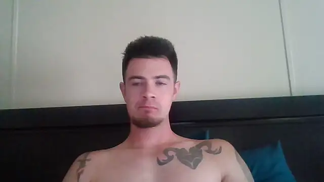 Snapshot of midnightsinz chatting on June 2026 11:32:01 PM midnightsinz online show from June 2026 11:32:01 PM