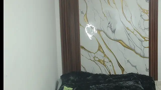 valen ros online show from March 2026 08:00:02 AM