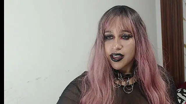 valen ros online show from March 2026 11:38:01 PM