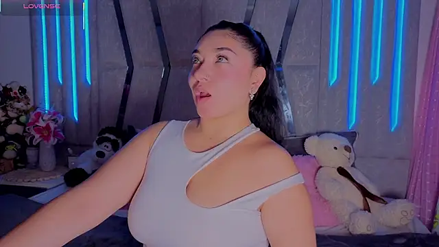 Grecia Valmont online show from February 2026 06:41:01 PM