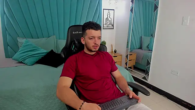 Snapshot of Logan_Wolf-js chatting on March 2026 12:17:01 PM Logan Wolf-js online show from March 2026 12:17:01 PM