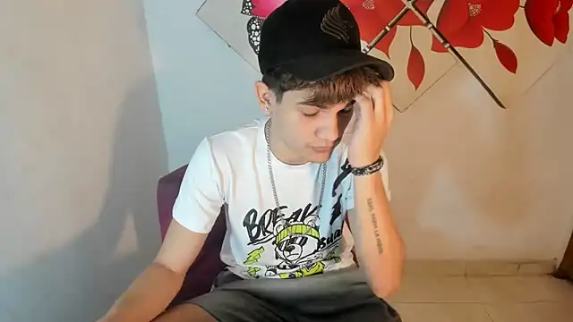 Jesshot bigcock20cm online show from March 2026 03:35:02 AM