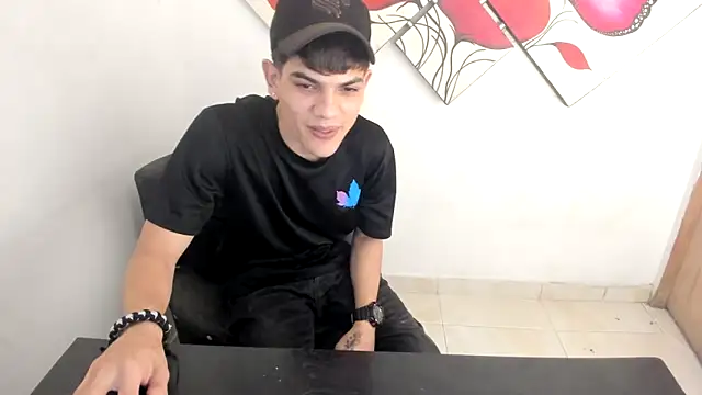 Jesshot bigcock20cm online show from May 2026 02:29:02 AM