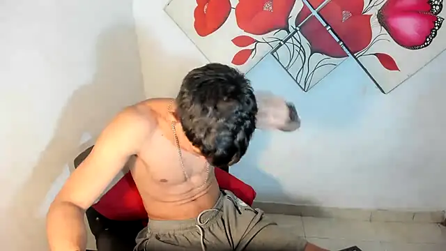 Jesshot bigcock20cm online show from June 2026 04:13:02 AM