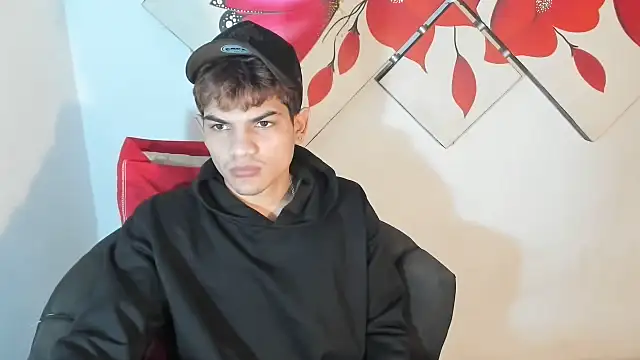 Jesshot bigcock20cm online show from March 2026 02:52:01 AM