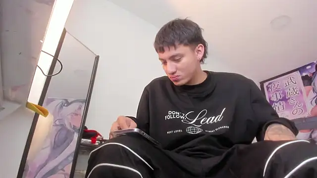 Wesleey-Boy online show from February 2026 08:08:02 PM