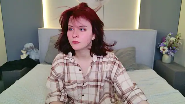 Snapshot of Milana_Bold chatting on June 2026 08:41:02 PM Milana Bold online show from June 2026 08:41:02 PM