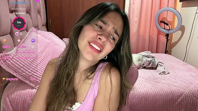 Snapshot of Zaphiroo_10 chatting on February 2026 01:46:01 AM Zaphiroo 10 online show from February 2026 01:46:01 AM