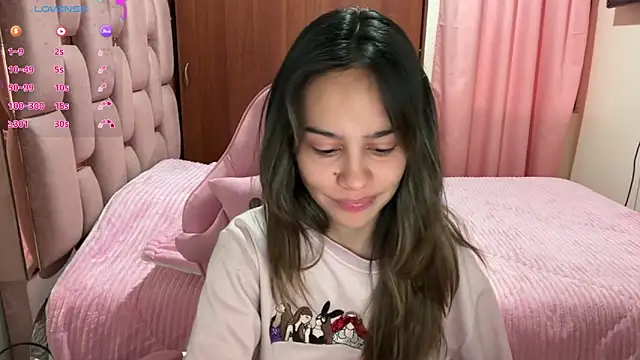 Snapshot of Zaphiroo_10 chatting on February 2026 10:33:02 PM Zaphiroo 10 online show from February 2026 10:33:02 PM