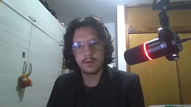 Snapshot of Miyamotoo chatting on February 2026 01:24:02 AM Miyamotoo online show from February 2026 01:24:02 AM