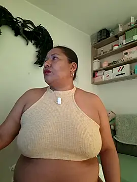 Snapshot of Nyomi_browm chatting on May 2026 03:53:02 PM Nyomi browm online show from May 2026 03:53:02 PM