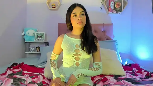 Snapshot of SophieAdamst chatting on February 2026 08:07:01 PM SophieAdamst online show from February 2026 08:07:01 PM