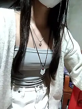 DoliceGirl2k online show from April 2026 11:33:01 AM