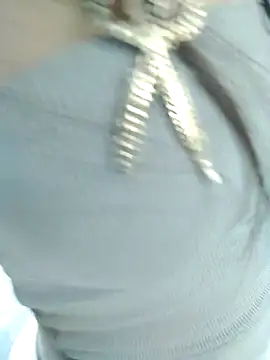 DoliceGirl2k online show from April 2026 10:33:01 AM