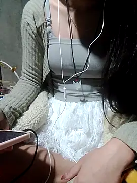 DoliceGirl2k online show from April 2026 11:22:02 PM