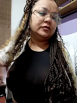 Snapshot of SweettSin chatting on February 2026 10:50:01 AM SweettSin online show from February 2026 10:50:01 AM