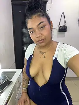 Snapshot of big_booty_girl chatting on February 2026 01:26:02 AM big booty girl online show from February 2026 01:26:02 AM