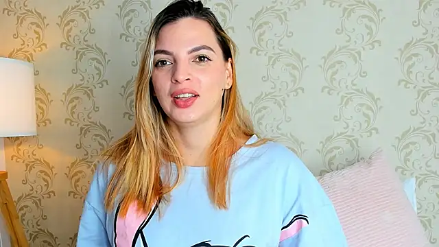 Snapshot of mahia_montenegro chatting on March 2026 04:07:01 PM mahia montenegro online show from March 2026 04:07:01 PM