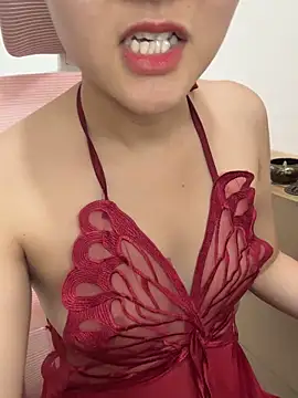 LucyKiss online show from March 2026 04:15:01 AM