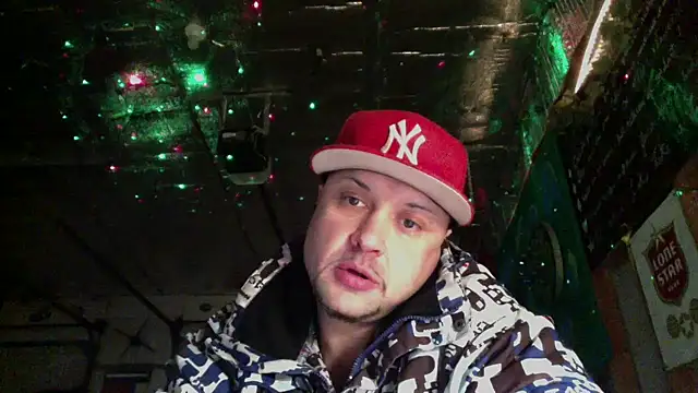 Snapshot of dixiedevin chatting on February 2026 08:38:01 AM dixiedevin online show from February 2026 08:38:01 AM