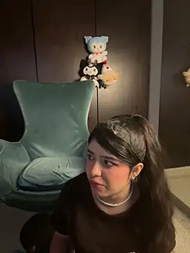 EmilyAndAndrew online show from April 2026 04:30:01 AM