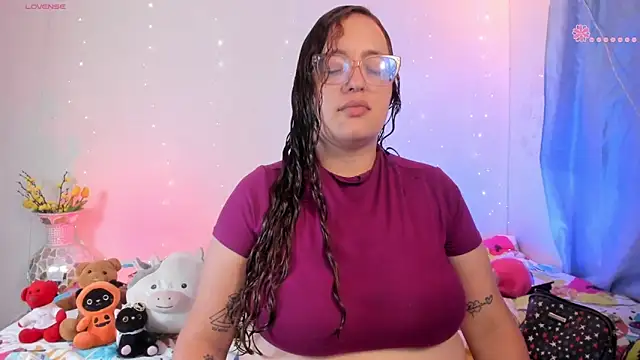 Snapshot of Stacy_millerr1 chatting on June 2026 12:05:02 PM Stacy millerr1 online show from June 2026 12:05:02 PM