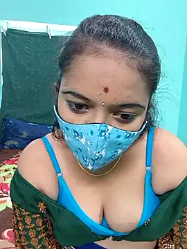 Snapshot of Tamilkannadacouple chatting on February 2026 05:30:01 AM Tamilkannadacouple online show from February 2026 05:30:01 AM