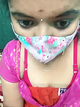 Snapshot of Tamilkannadacouple chatting on February 2026 04:52:01 PM Tamilkannadacouple online show from February 2026 04:52:01 PM