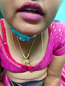 Snapshot of Tamilkannadacouple chatting on February 2026 05:21:02 PM Tamilkannadacouple online show from February 2026 05:21:02 PM