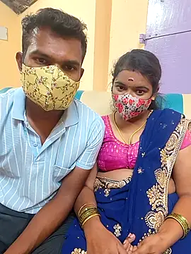 Snapshot of Tamilkannadacouple chatting on February 2026 04:26:01 PM Tamilkannadacouple online show from February 2026 04:26:01 PM