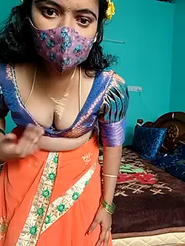 Snapshot of Tamilkannadacouple chatting on February 2026 05:05:01 AM Tamilkannadacouple online show from February 2026 05:05:01 AM