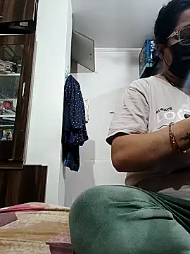 Snapshot of GangbangCouple chatting on February 2026 04:58:01 AM GangbangCouple online show from February 2026 04:58:01 AM