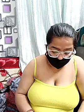 Snapshot of GangbangCouple chatting on February 2026 05:36:01 PM GangbangCouple online show from February 2026 05:36:01 PM