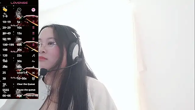 vivi523 online show from March 2026 06:03:01 AM