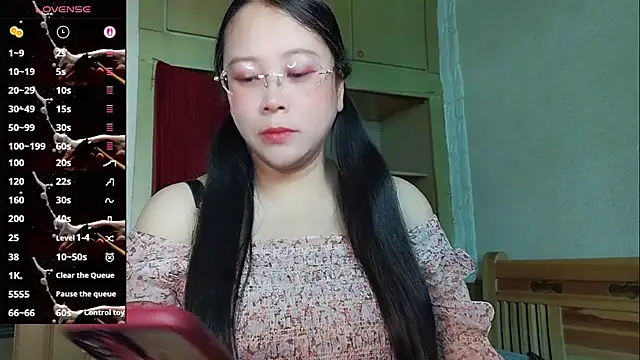 vivi523 online show from April 2026 12:15:01 AM