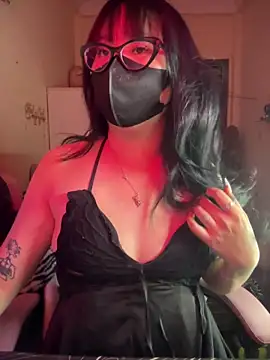 HaleyKin online show from April 2026 05:25:01 PM