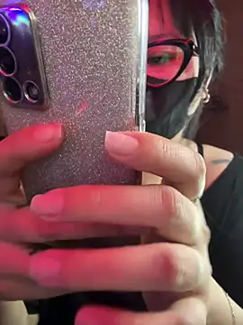 HaleyKin online show from April 2026 06:11:01 PM