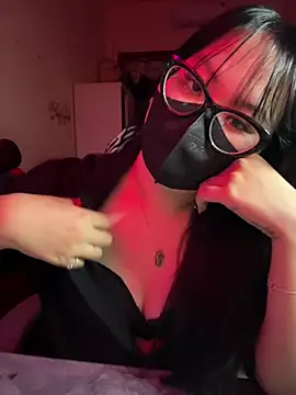 HaleyKin online show from March 2026 04:56:01 PM