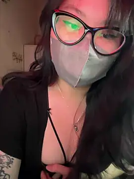 HaleyKin online show from May 2026 03:43:02 PM