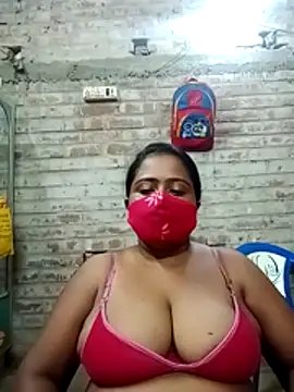 Snapshot of Puja_9999 chatting on July 2026 05:32:02 PM Puja 9999 online show from July 2026 05:32:02 PM