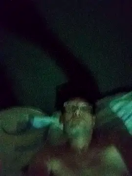 Lucas44re online show from February 2026 07:24:01 PM