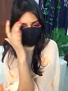 Snapshot of KavyaCurves chatting on February 2026 11:06:01 AM KavyaCurves online show from February 2026 11:06:01 AM