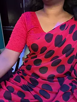 Snapshot of VixenNandhu chatting on May 2026 09:50:02 PM VixenNandhu online show from May 2026 09:50:02 PM